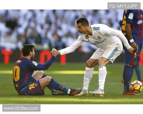 天下足球二十大球星盘点：足坛风云人物与历史传奇的荣耀对决