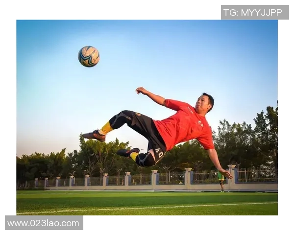 绿茵场上闪耀之星足球男神风采尽展激情时刻